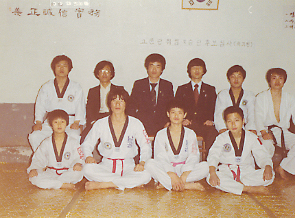 1980 뱸 ü.jpg
430 x 318
204Kbyte