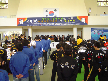 2006.10.28  ɻ 017.jpg
378 x 283
150Kbyte