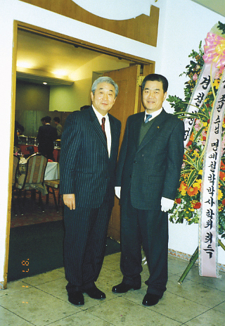 ̺ ڻ Բ.jpg
320 x 463
212Kbyte
