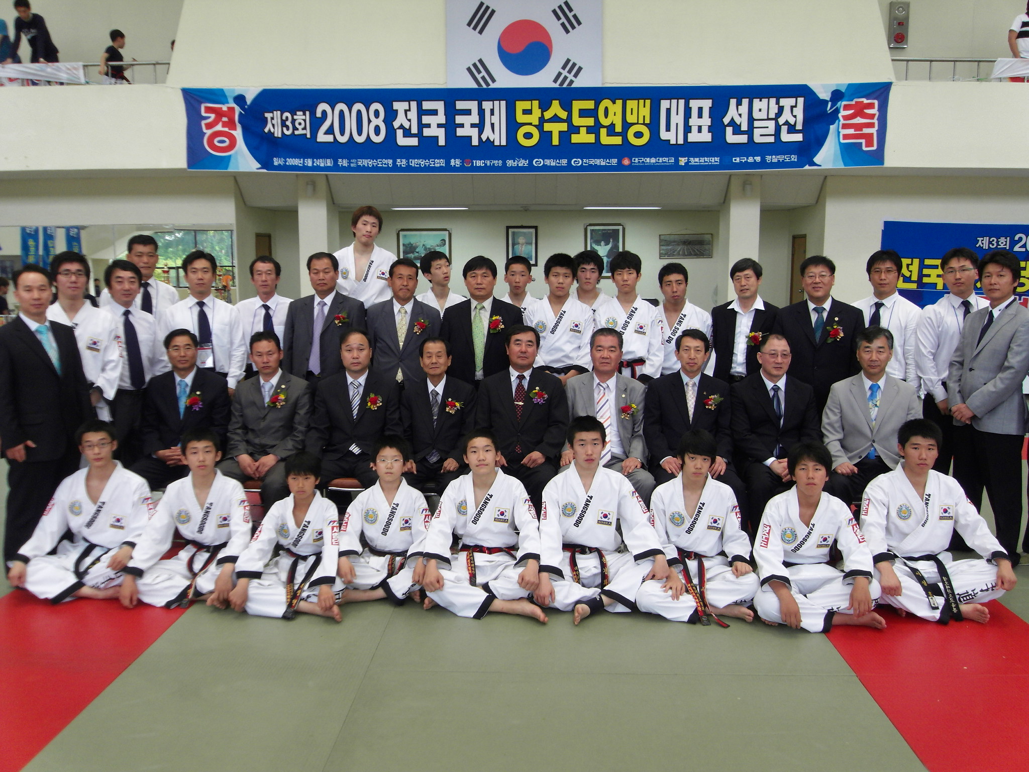 SDC10579.JPG
2,048 x 1,536
874Kbyte